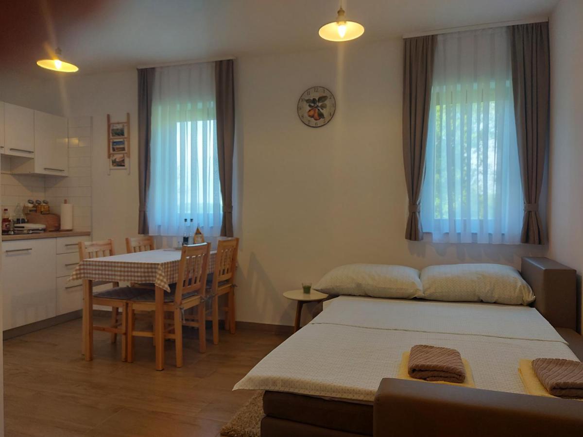 Holiday Home, Apartman Obajdin Slunj Esterno foto